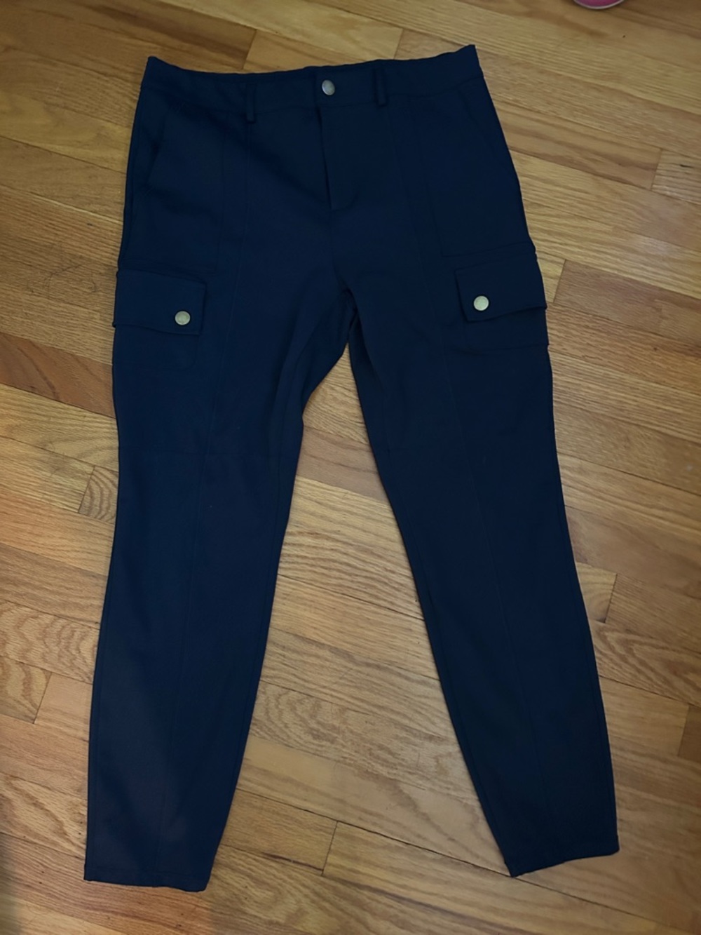 Classic Navy Cargo Ankle Pants halara l